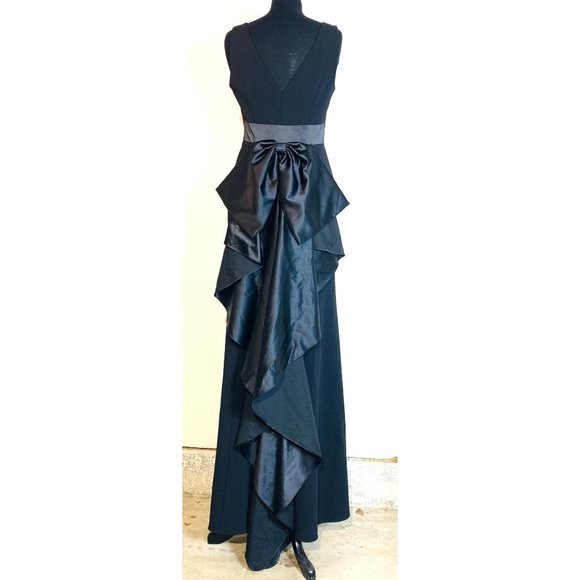 Adrianna Papell Women's Dress Size 2 Black Crepe Satin Bow Back Long Gown 6 - Picture 3 of 10